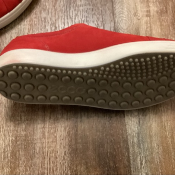 Ecco Soft 7 sneaker in red size 38 NWT - Picture 5 of 14